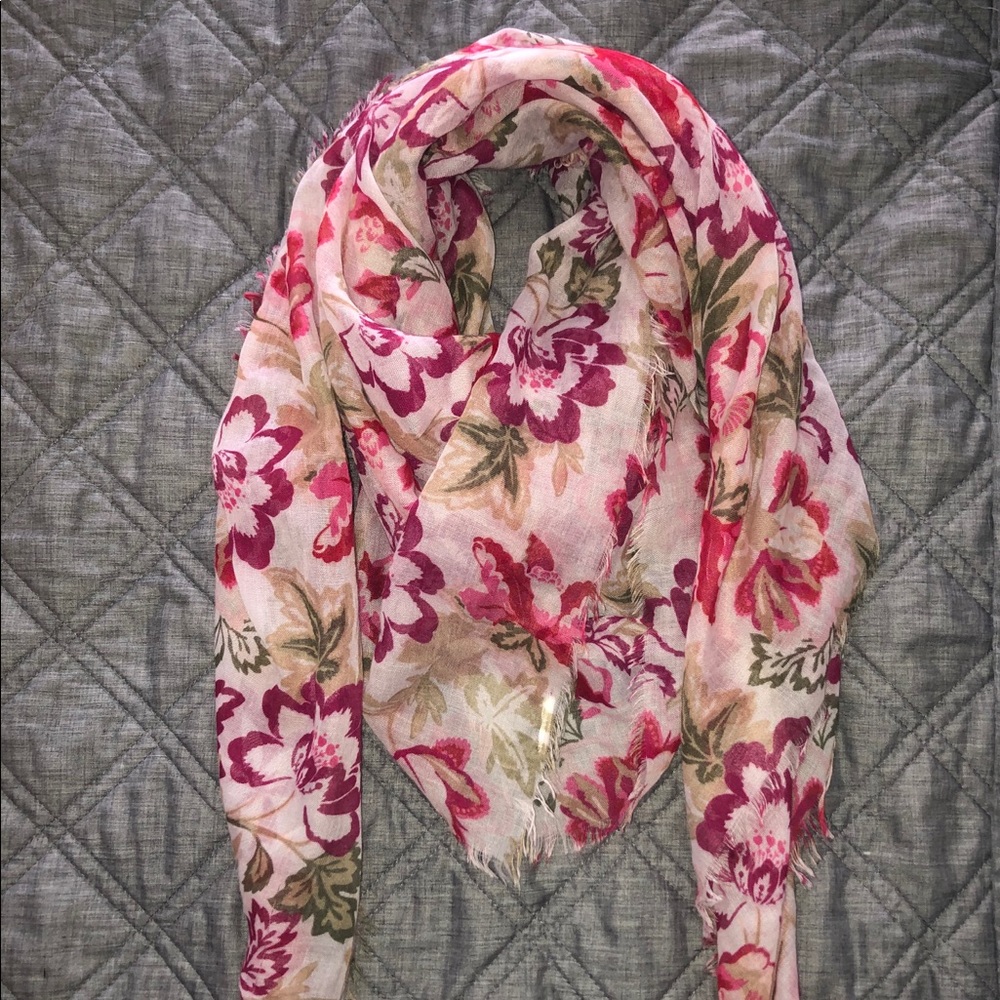 Flower scarf!